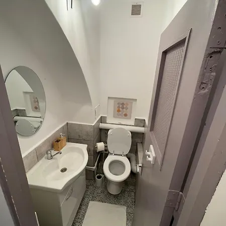 Central Home Apartment Craiova