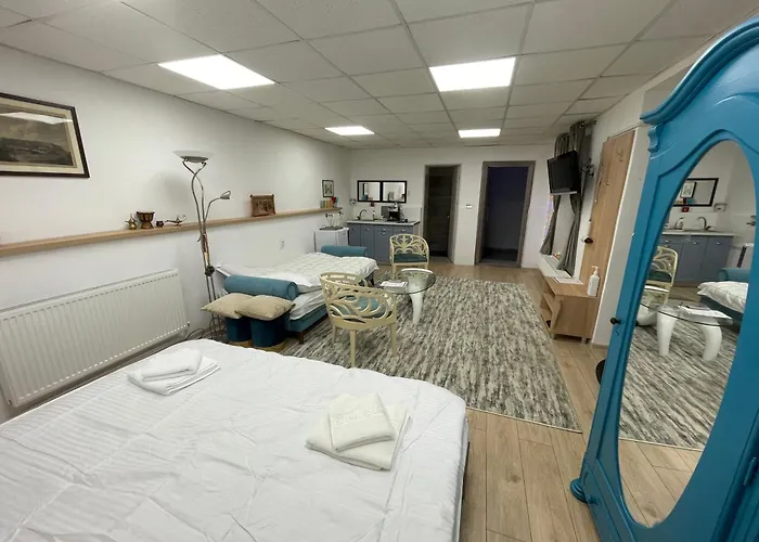 Central Home 公寓 *