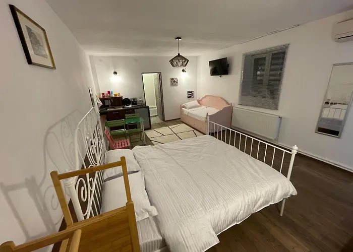 Central Home 克拉奥华